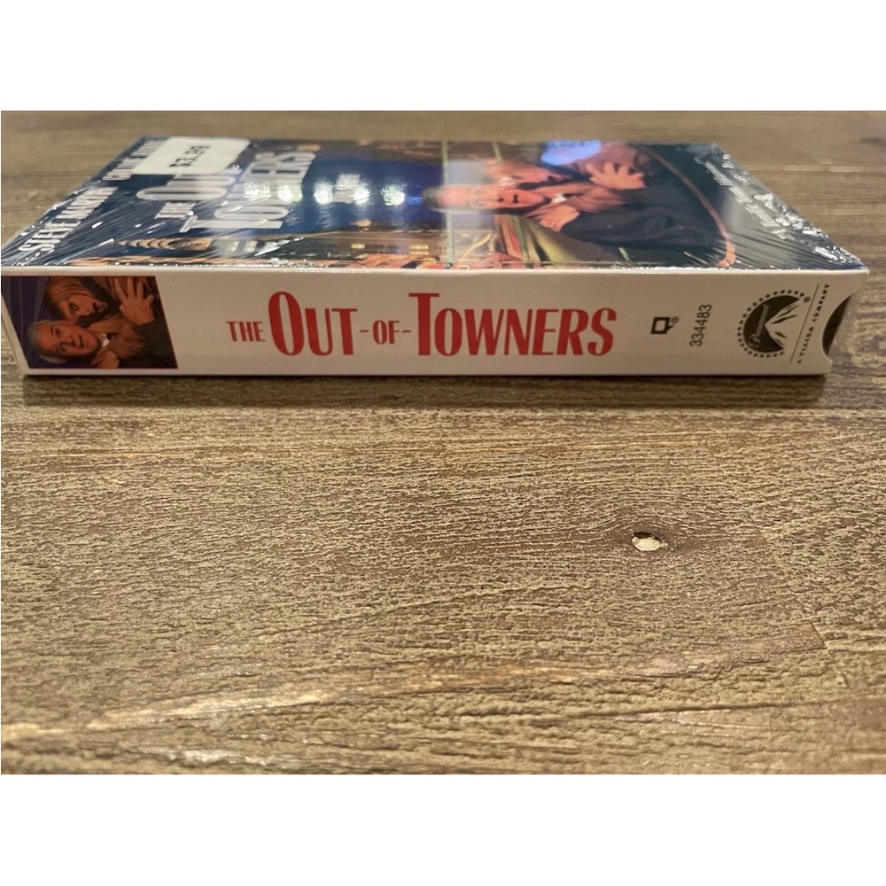 The Out Of Towners Factory Sealed VHS 1999, Steve Martin Goldie Hawn - Picture 3 of 3